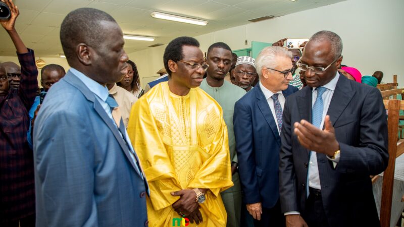 USINE DOMITEXKA :Serigne Mboup et le Directeur général très optimistes avec plus 2000 emplois générés par l’Industrie.