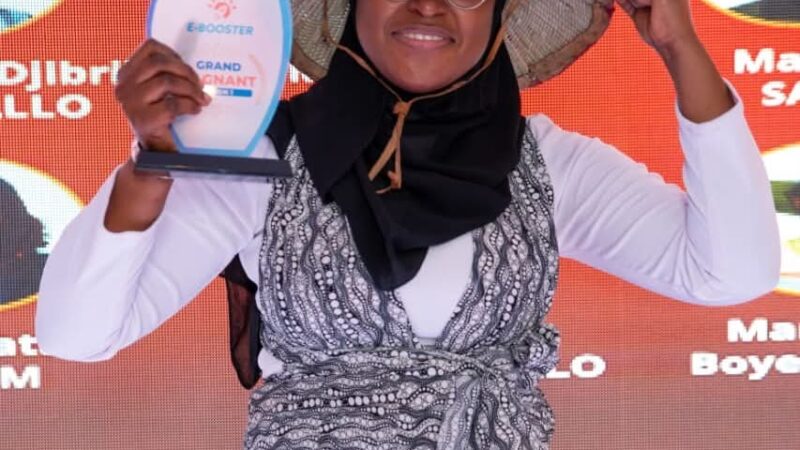 E-Booster : Yalam Communication célèbre le succès de Jeunes Entrepreneurs Audacieux